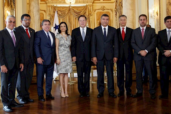 Presidente Varela instala Comisión de Alto Nivel como enlace y coordinadora del proyecto ferroviario Panamá-Chiriquí