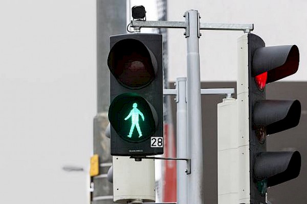 ATTT señala que se extiende contrato para mantenimiento de semáforos