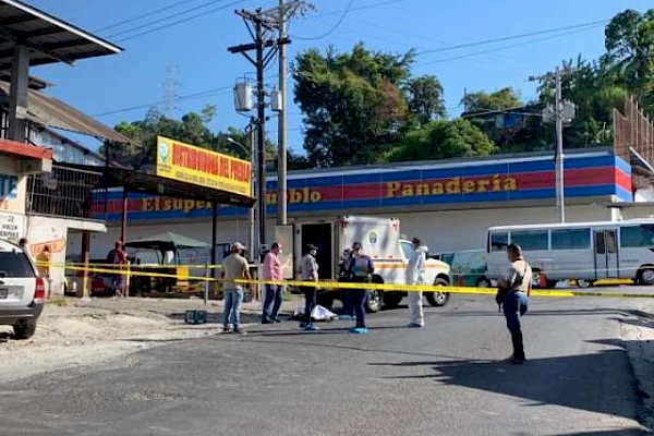 Hombre muere atropellado por una unidad del Metrobus en Torrijos - Carter