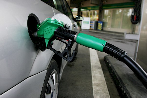 Nuevamente un alza en los precios de venta del combustible