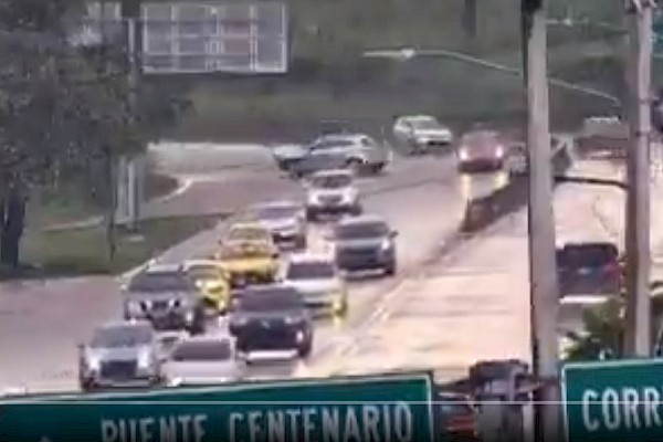 DNOT: Incidentes de tráfico en la curva de la vía Centenario se dan por exceso de velocidad