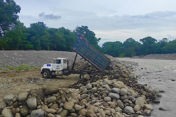 Concluyen trabajos de dragado sobre río Chiriquí Viejo