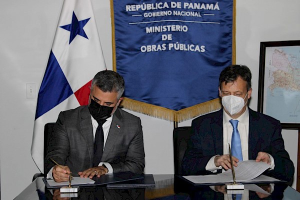 MOP y IFC firman convenio de asesoría financiera de nombre “Carreteras de Panamá”