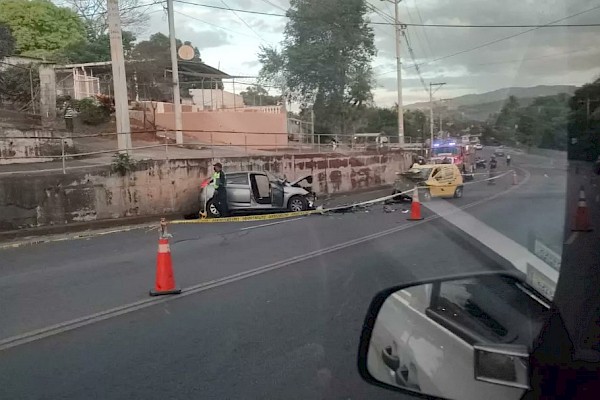 Taxista pierde la vida en accidente en Cabuya