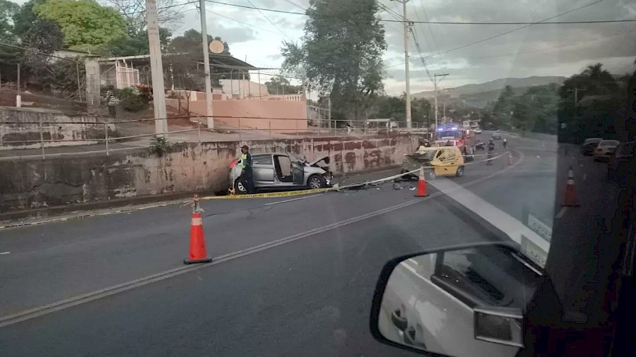 Taxista pierde la vida en accidente en Cabuya