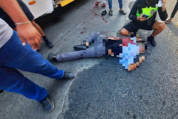 Operador de MiBus es agredido por un taxista