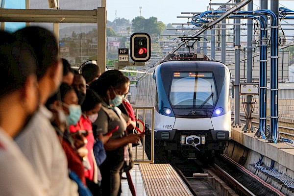Metro de Panamá : Desde el 11 de julio, los usuarios que ingresen a la zona de torniquetes, andenes y trenes debe usar mascarilla