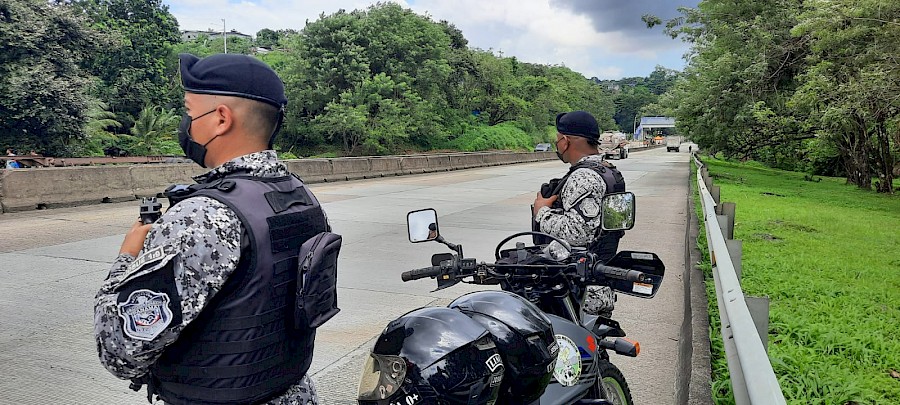 Policía mantiene seguridad en el Corredor Norte en Kuna Nega