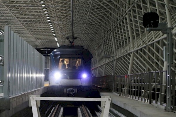 Realizan pruebas de movimiento de trenes en Ramal Línea 2