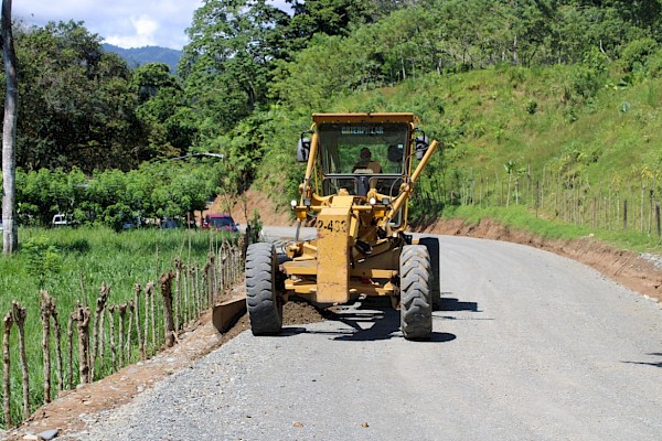 Avanza el proyecto de rehabilitación de calles y caminos del distrito de Changuinola