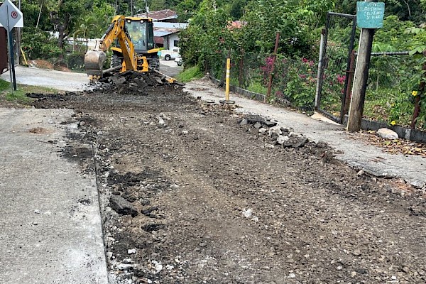 MOP y la Junta Comunal de Alcalde Díaz  realizan trabajos en Quebrada Ancha en Chilibre