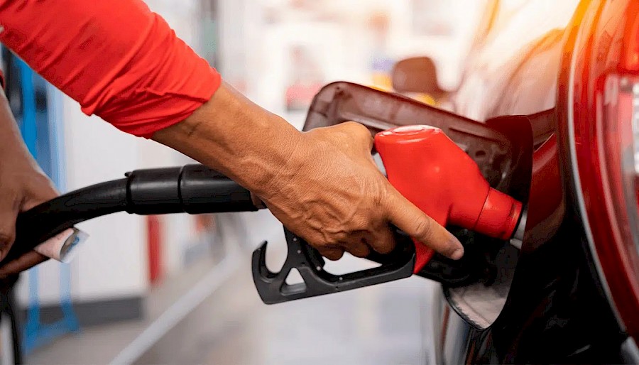 Bajan los precios de venta de los combustibles el viernes 15 de diciembre