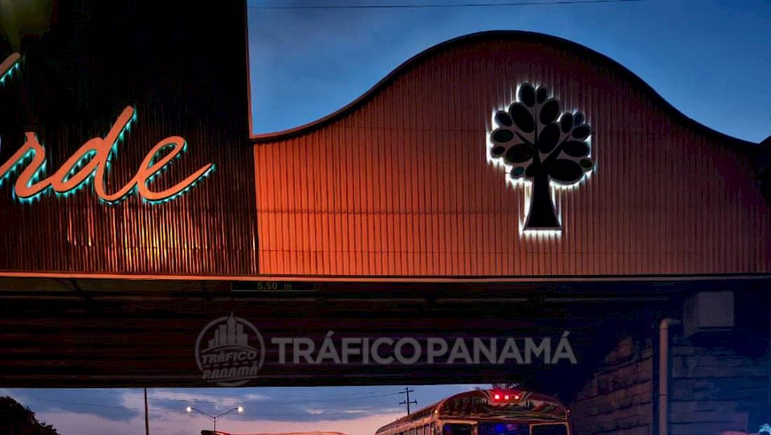 Un fallecido y dos heridos graves en la autopista Arraiján - La Chorrera