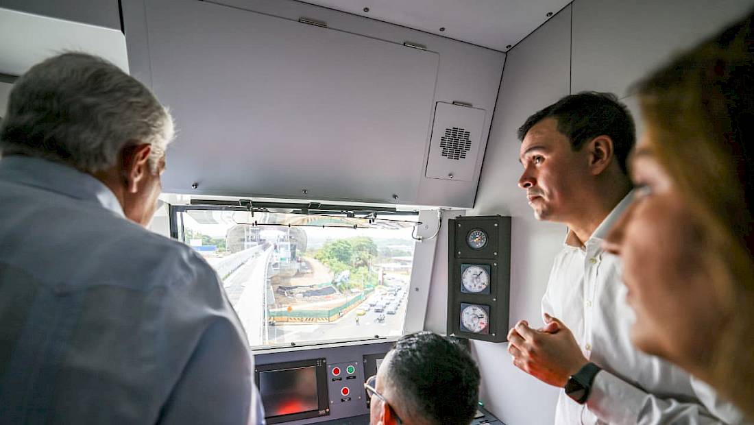 Presidente recorre la Línea 3 del Metro