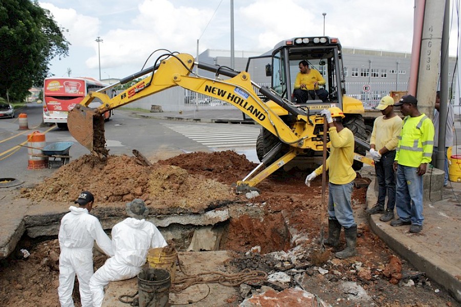 Área Canalera del MOP trabaja en la limpieza de sistemas pluviales en Curundú