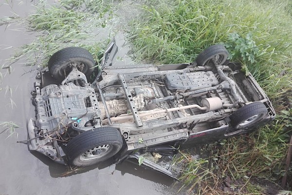 Un conductor muere en Chiriquí tras caer a una quebrada