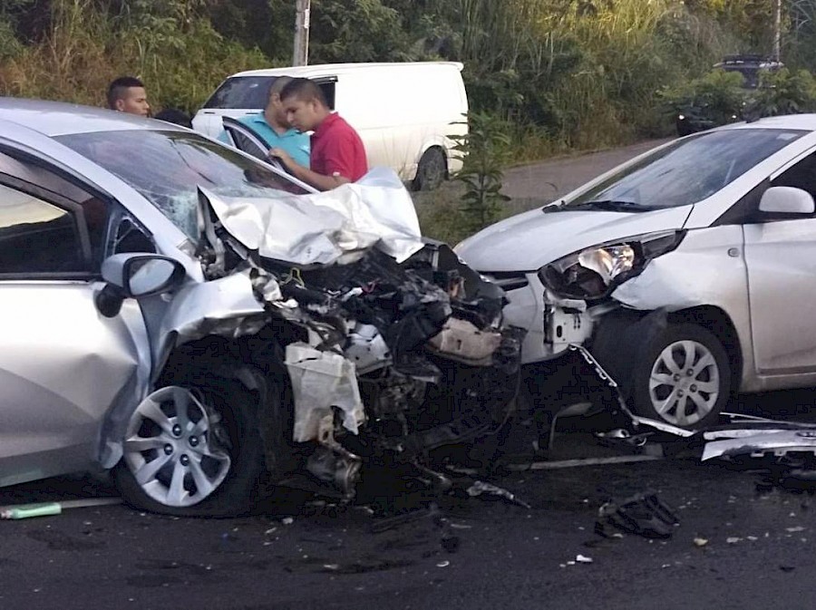 Triple colisión en la autopista Arraiján–La Chorrera