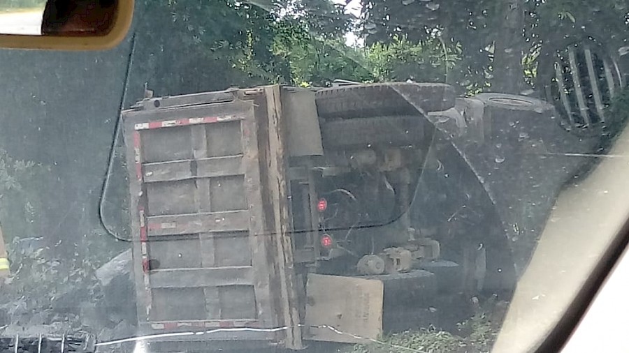 Un herido por vuelco en Paraíso