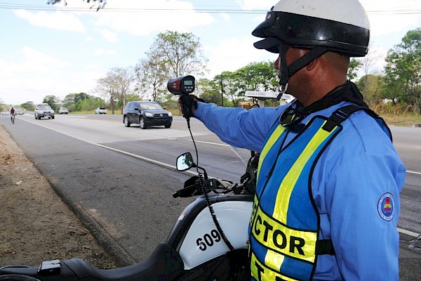 Proyecto de ley busca aumentar sanciones por faltas al reglamento de tránsito