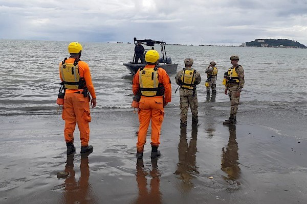 Realizan búsqueda de persona que cayó  al vacío  en la Cinta Costera