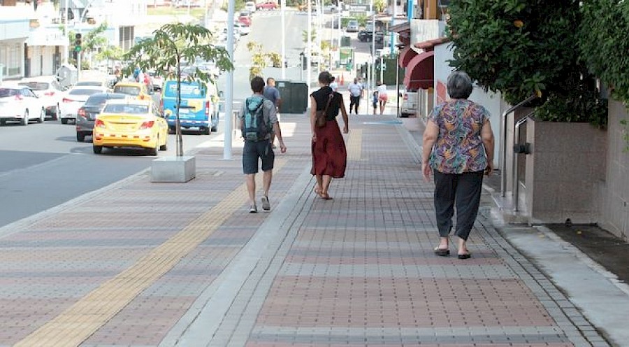 SPIA detectó ?defectos? en la altura de las aceras y las ciclovías en obras en Vía España