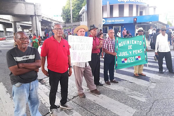 Jubilados retoman cierres de vía