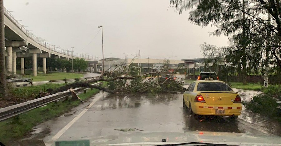 Vías inundadas tras las lluvias