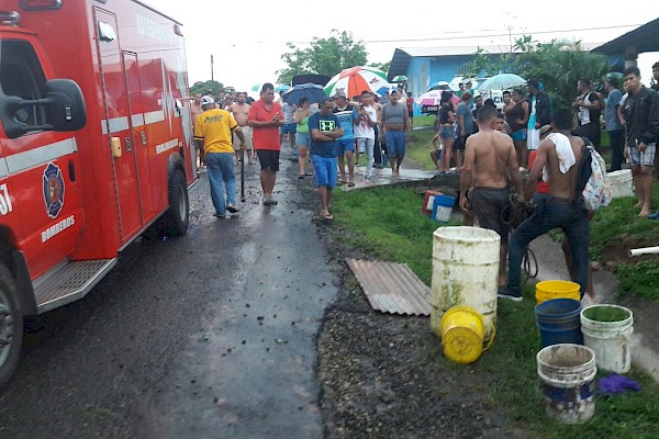 Menor fallece tras caer en una alcantarilla