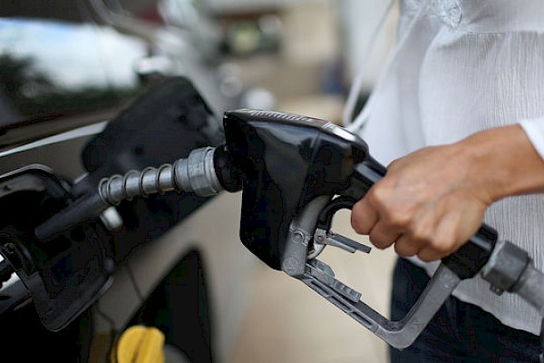 Nuevos precios del combustible a la baja