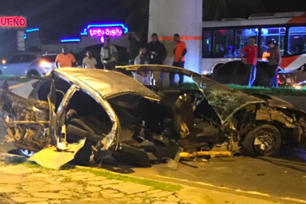 Dos víctimas fatales por accidente en la avenida Domingo Díaz
