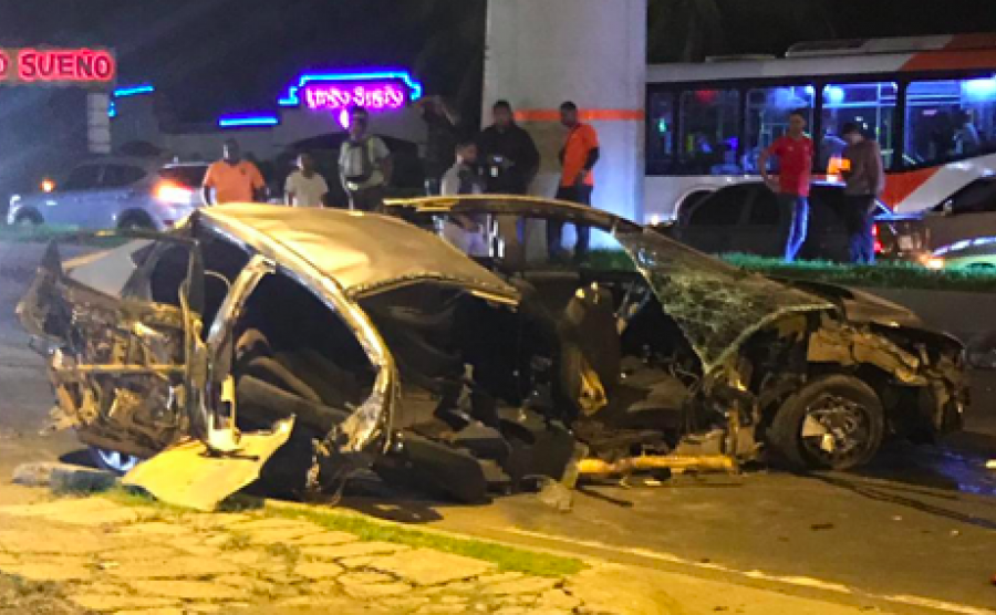 Dos víctimas fatales por accidente en la avenida Domingo Díaz