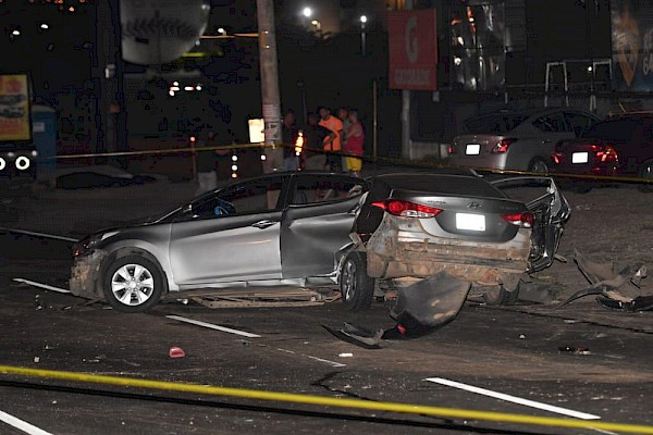 Jóvenes involucrados en fatal accidente en la avenida Domingo Díaz
