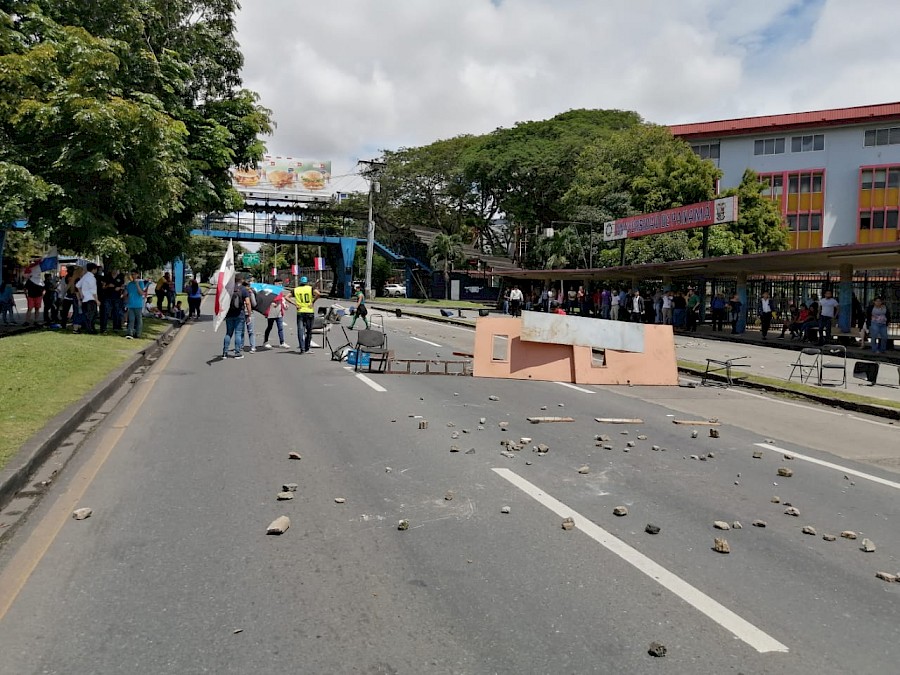 Protestas se toman las vías de la ciudad capital