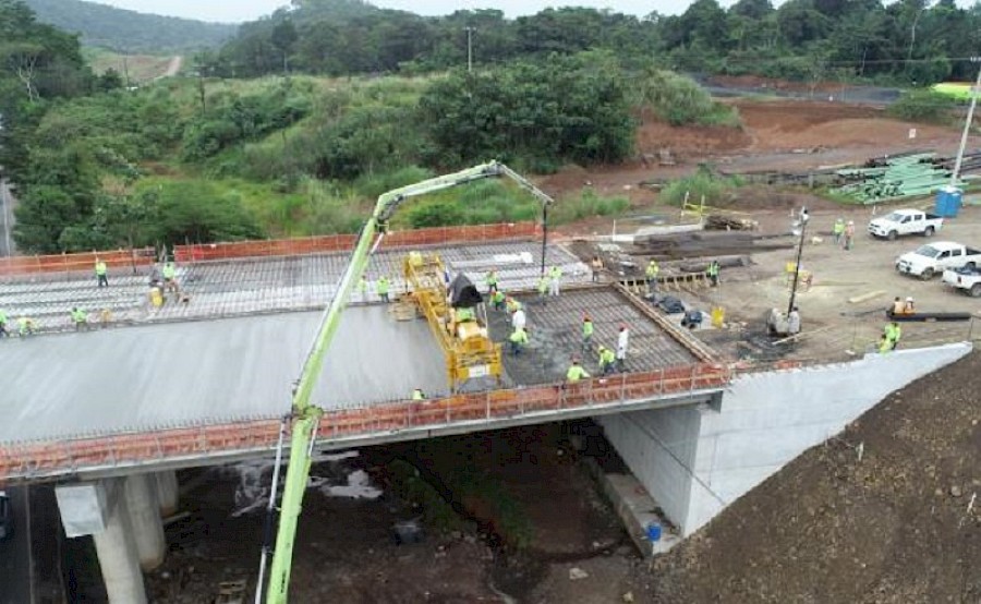 Cierre de vía desde el sector de Cocolí hasta el distrito de Arraiján