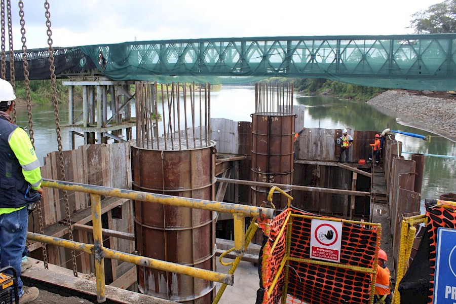 El puente binacional Sixaola entró en su etapa final