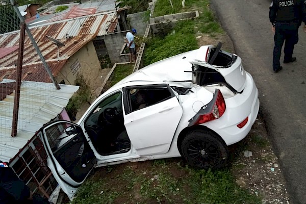 SPI investiga a una unidad supuestamente involucrada en accidente de tránsito