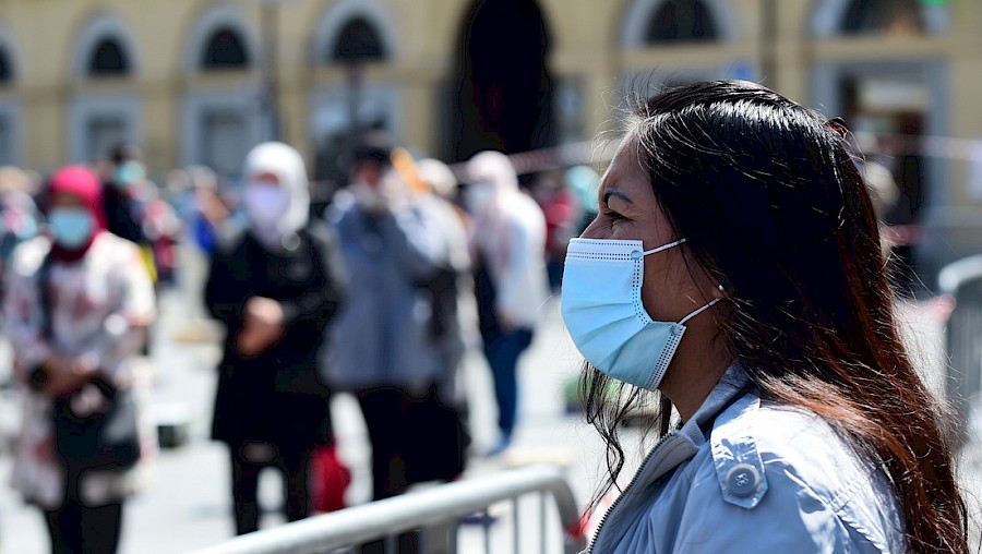 Italia detecta 165 muertes por coronavirus en un día, mientras que el número de casos disminuye a 802