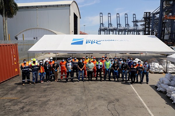 1,000 bolsas con comida son entregadas a la Alcaldía de Colón por Hutchison Ports PPC