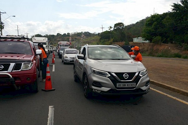 Cercos sanitarios se mantendrán en todo el país, señala el ministro Pino.