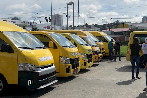 Transportistas de buses colegiales piden apoyo del Gobierno