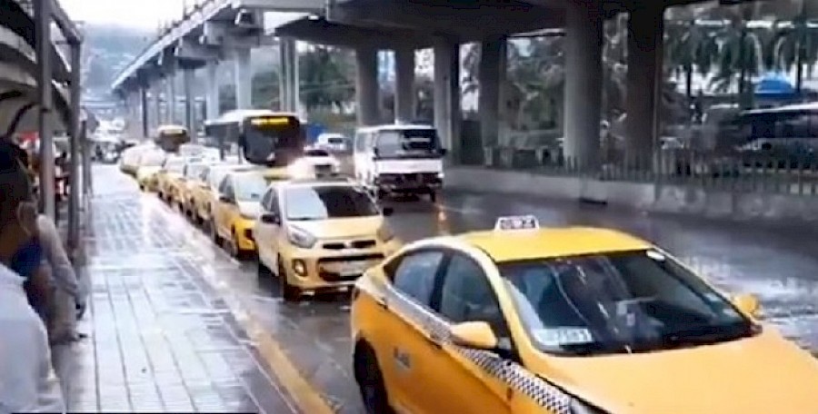 Se suspende movilazión de pares y nones para taxis, excepto Panamá y Panamá Oeste