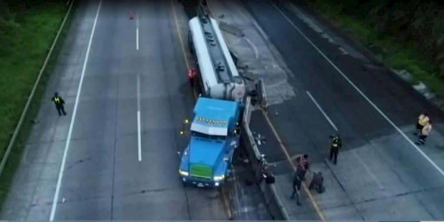 Triple colisión en la autopista Panamá - Colón deja un lesinado