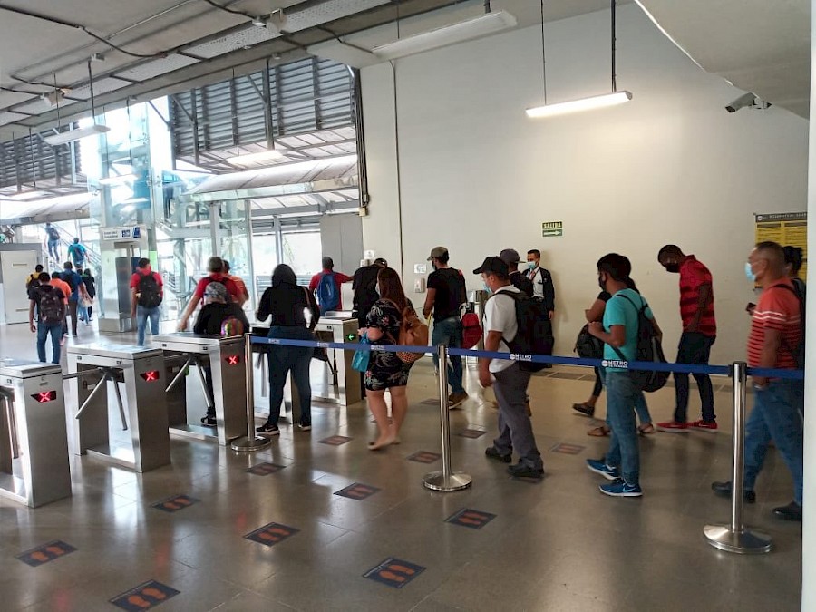 Viaje seguro en el Metro, el autocuidado es tarea de todos