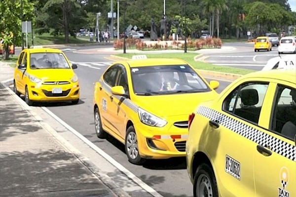 ATTT asegura que había brindado información al diputado Silva sobre cupos de taxis