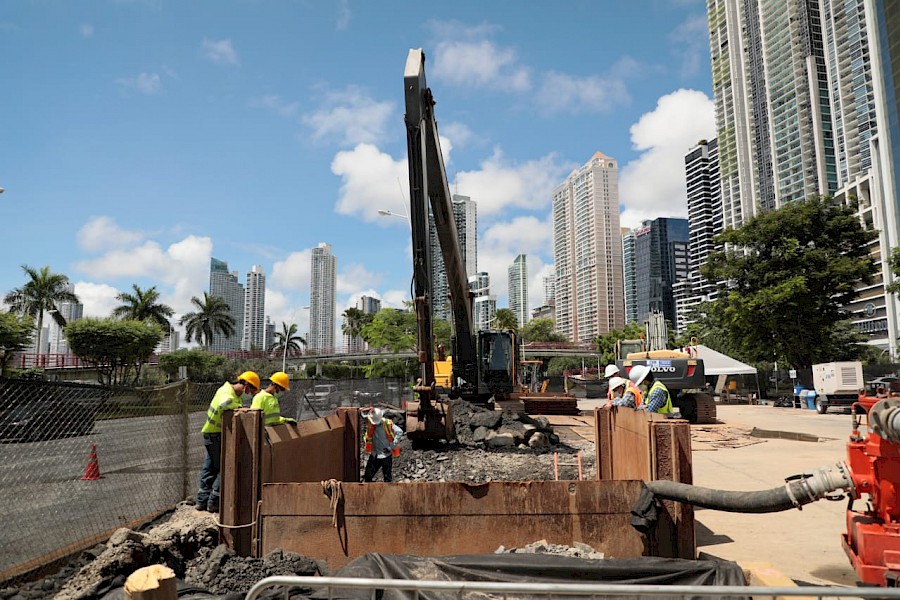 Se extienden trabajos del Programa de Saneamiento de la Bahía en la Cinta Costera