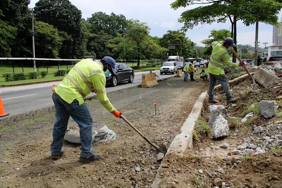 MOP retoma trabajos de recuperación de la avenida Ricardo J. Alfaro