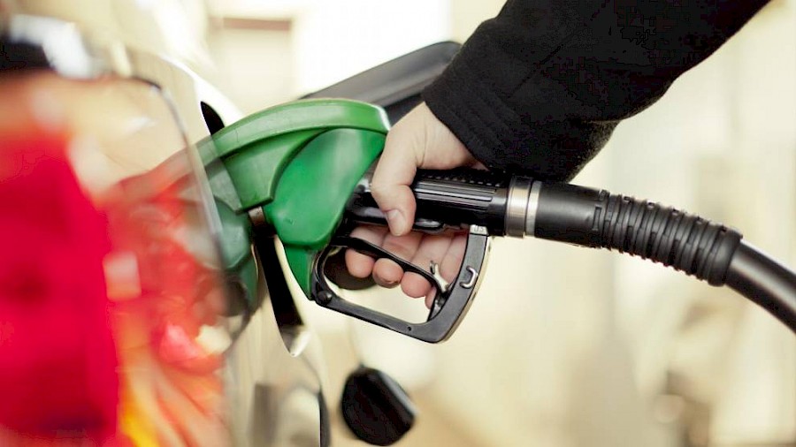 A la baja los precios de venta de los combustibles