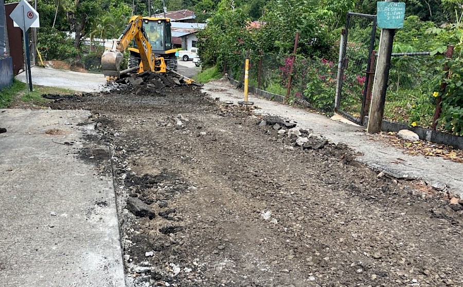 MOP y la Junta Comunal de Alcalde Díaz  realizan trabajos en Quebrada Ancha en Chilibre