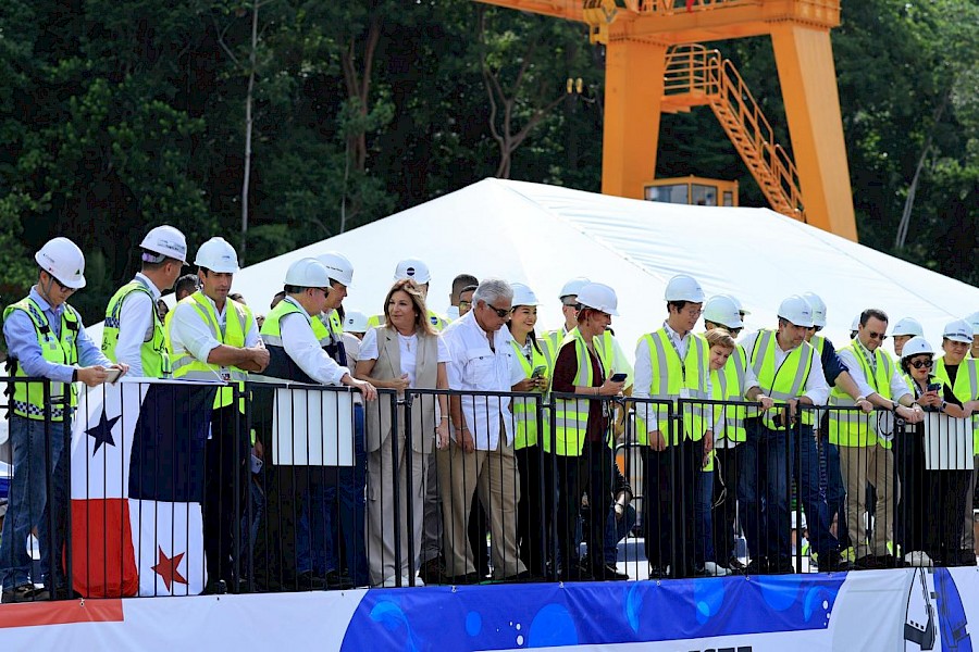 Presidente instruye inicio del icónico túnel del Metro por debajo del Canal de Panamá