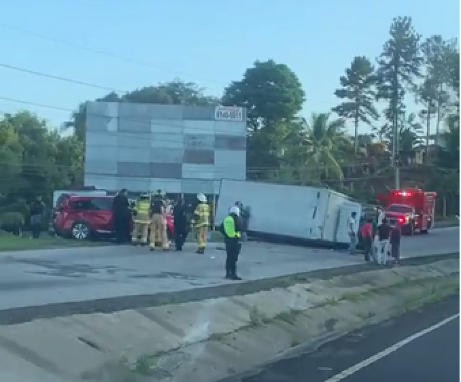 Una víctima y varios heridos por accidente de tránsito en El Nazareno en La Chorrera